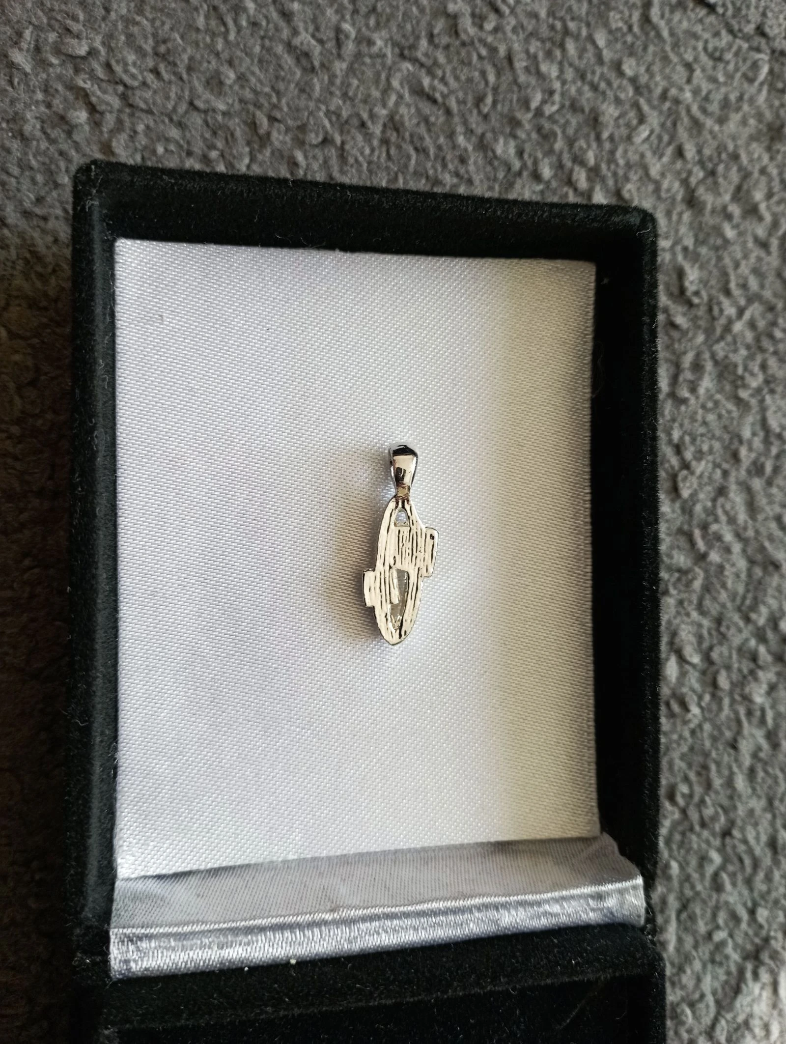 Anillo y colgante de bisutería – photo 8